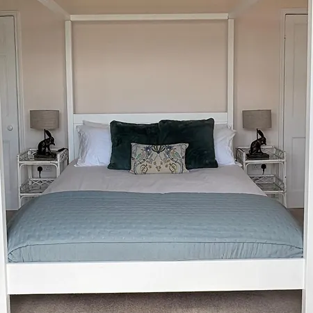 Iconic Cliftonwood, Stunning Harbour Views, Private Floor, Own Bathroom Maison d'hôtes 3*