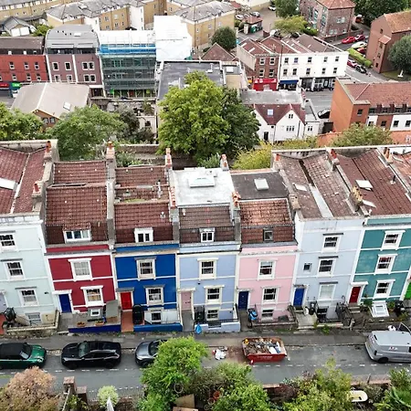 Maison d'hôtes Iconic Cliftonwood, Stunning Harbour Views, Private Floor, Own Bathroom